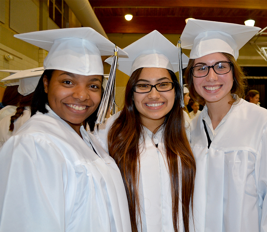 cap and gown places